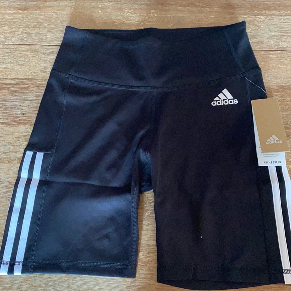 High Rise Sports Shorts - Picture 1 of 1